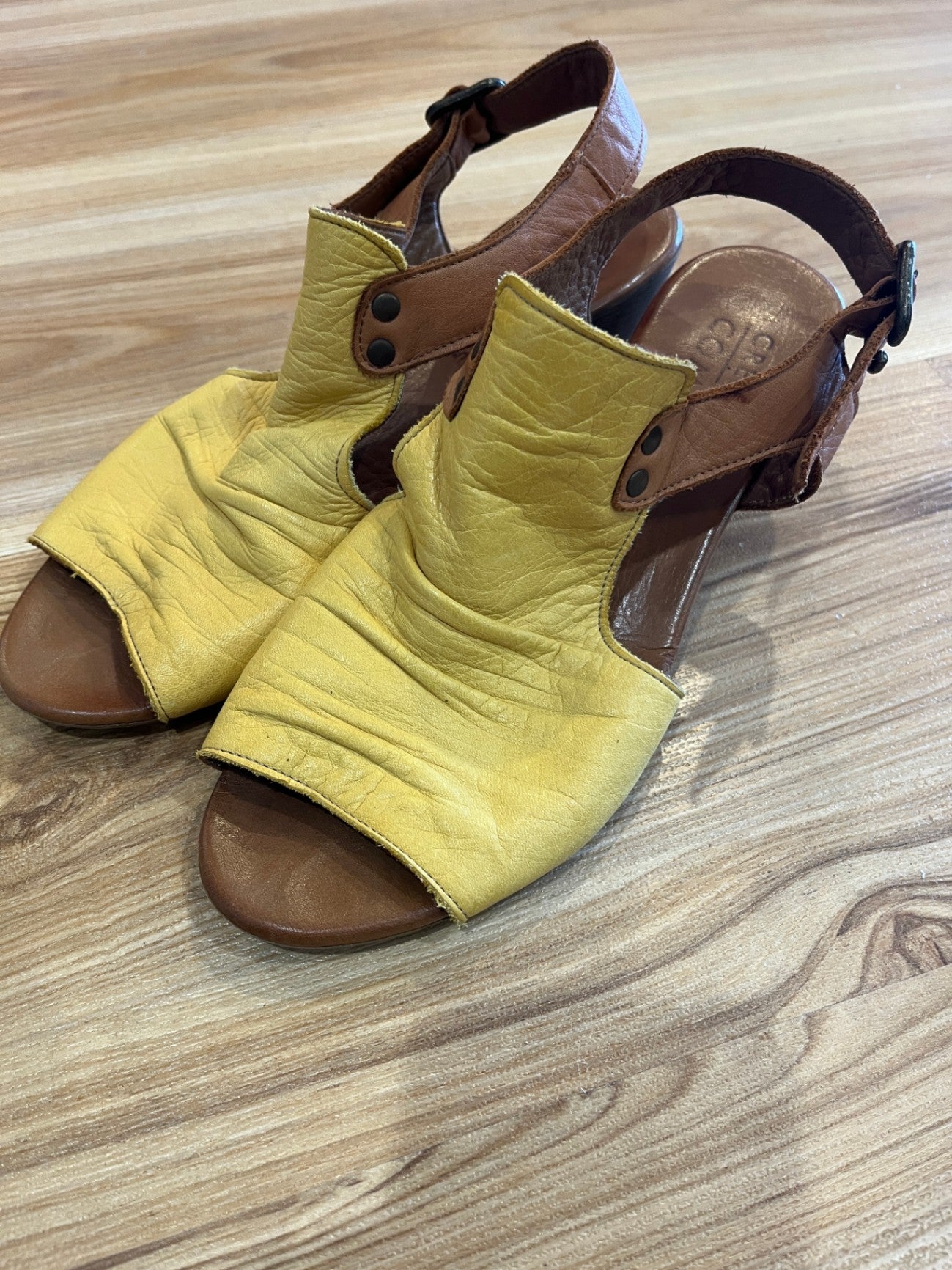 Creatures of Comfort Yellow/Tan Sandals – Adjustable Buckle Strap, Size 38