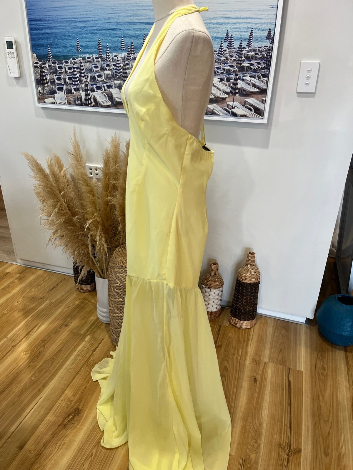 BNWT Pretty Little Thing Lemon Maxi Dress – Size 12