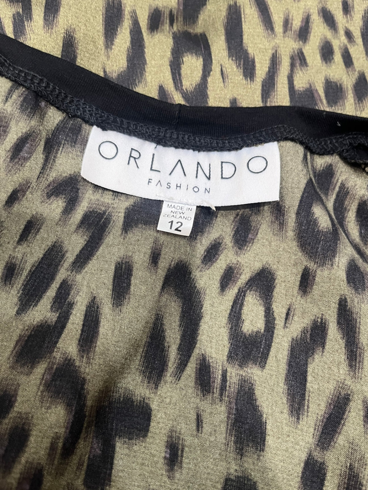 Orlando Fashion Olive & Black Top – Made in NZ, Size 12