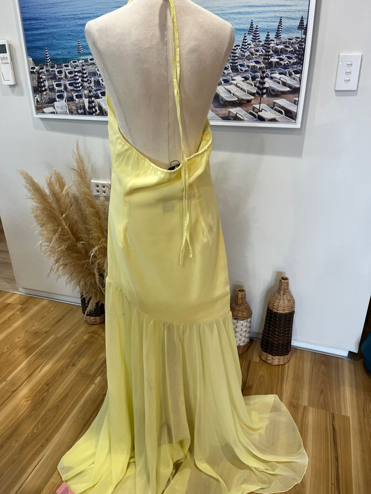 BNWT Pretty Little Thing Lemon Maxi Dress – Size 12