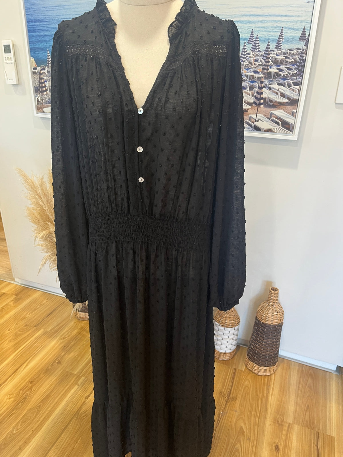 Elegant Black Long Sleeve Dress – Size 20