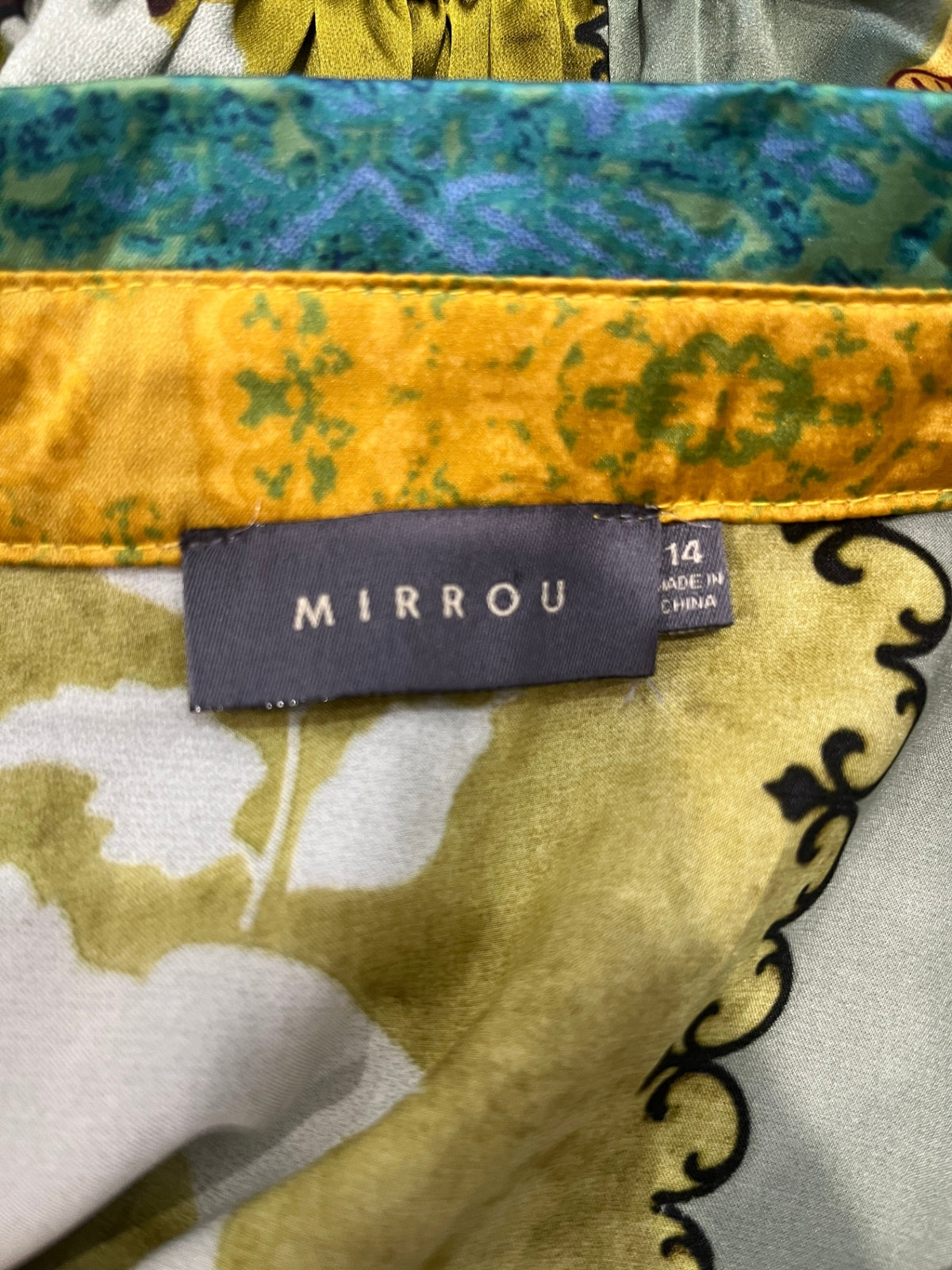 Mirrou Green Fauna Print Collared Blouse – Size 14