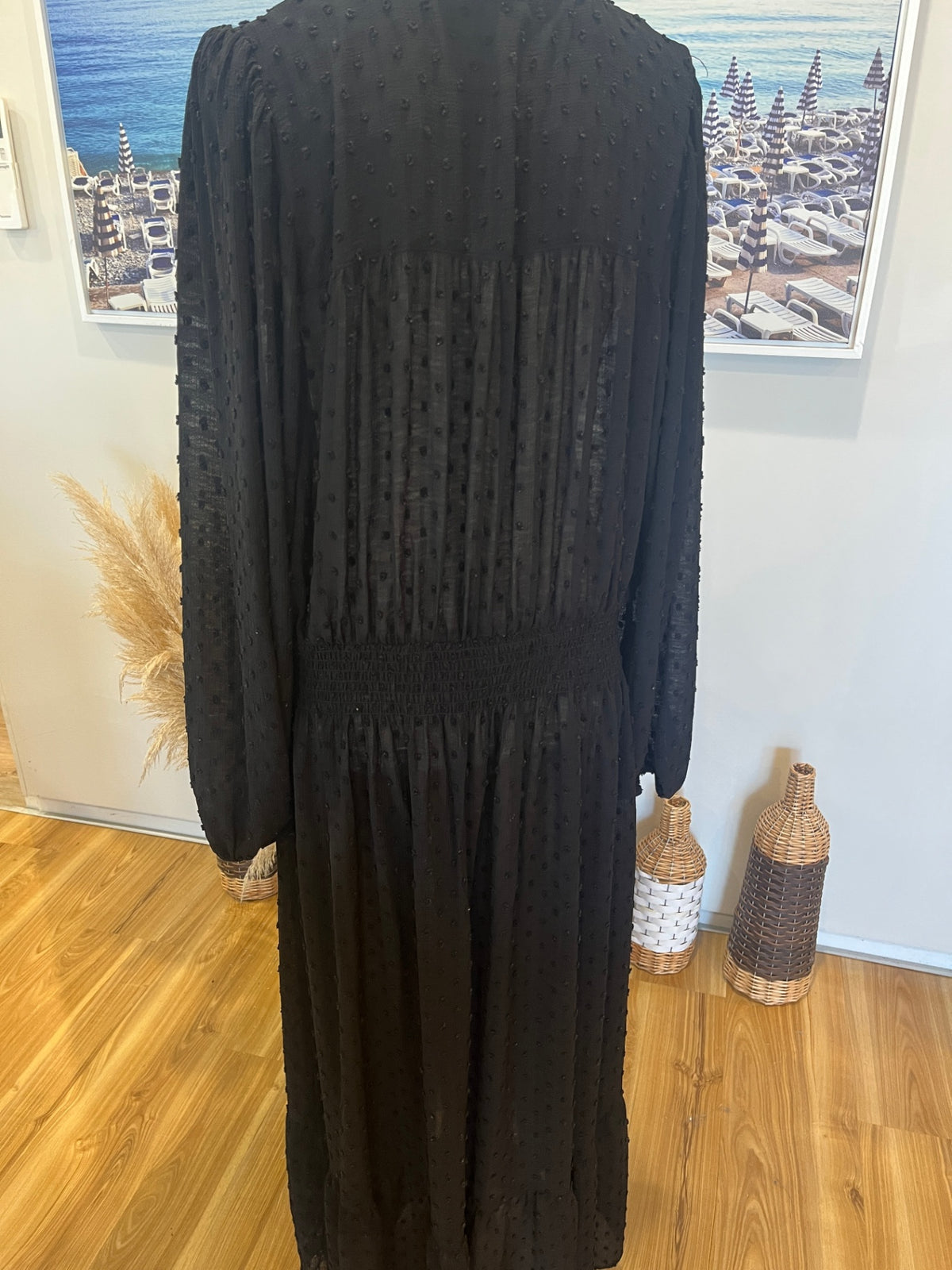 Elegant Black Long Sleeve Dress – Size 20