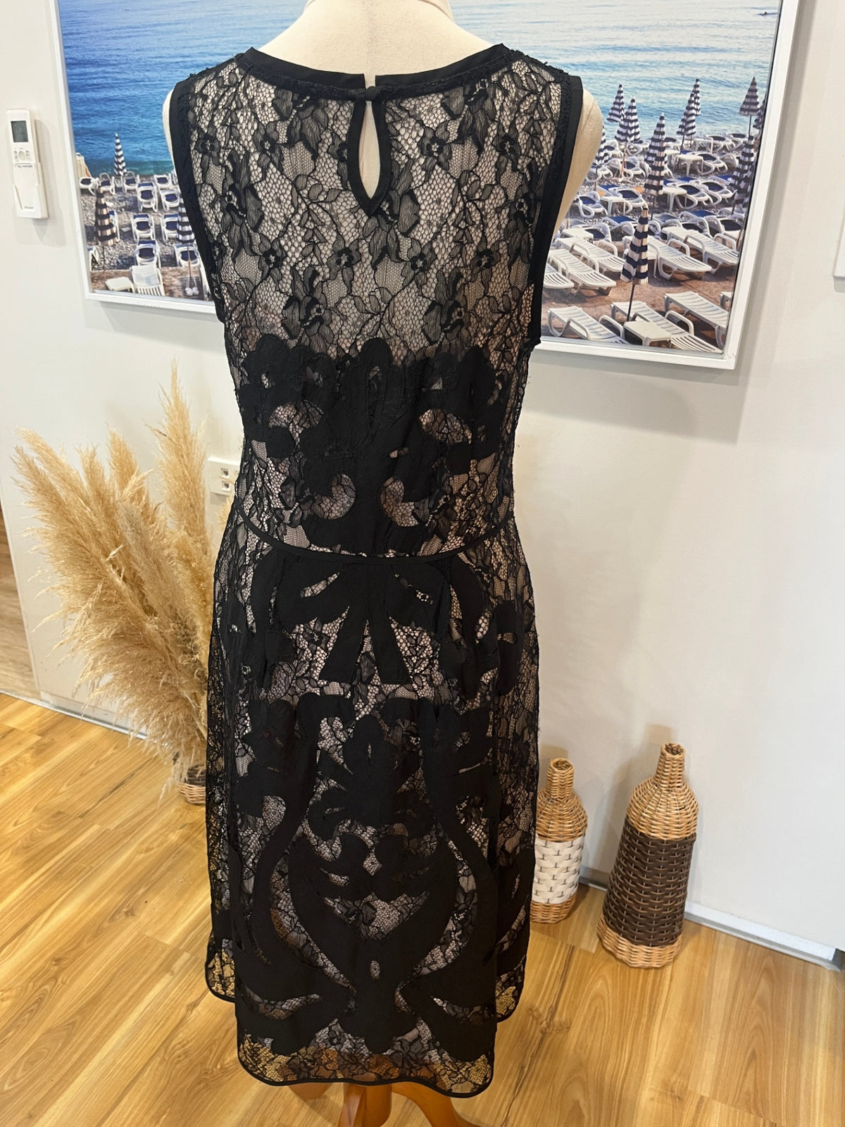MAX Elegant Black Lace & Beaded Dress – Size 12