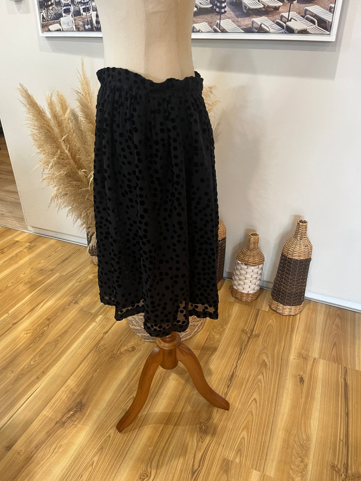 Goodness 100% Silk Black Velvet Spot Skirt – Size Large