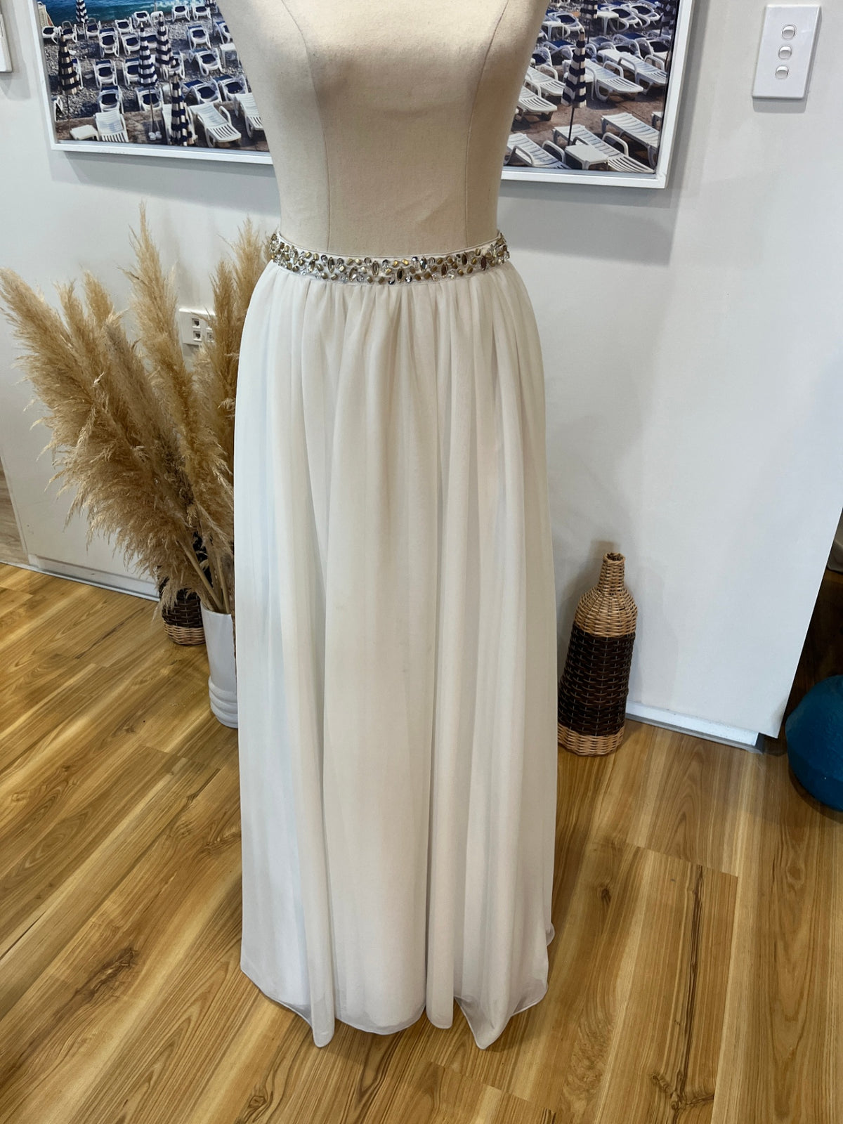 Sequin Hearts Cream Skirt Size Medium 