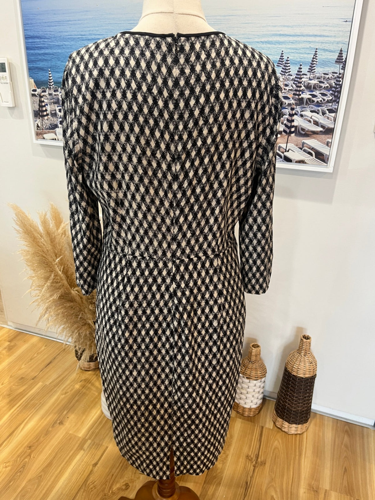 Country Road 93% Silk Elegant Black & Cream Dress – Size 12