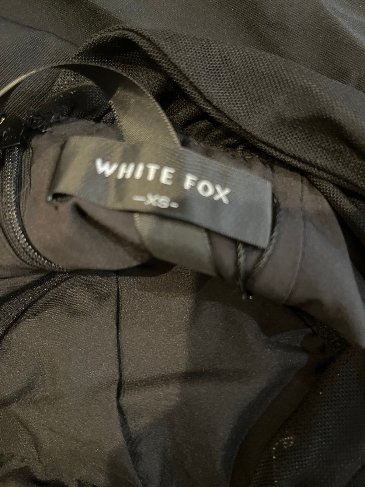 White Fox Black Off-Shoulder Mini Dress – XS
