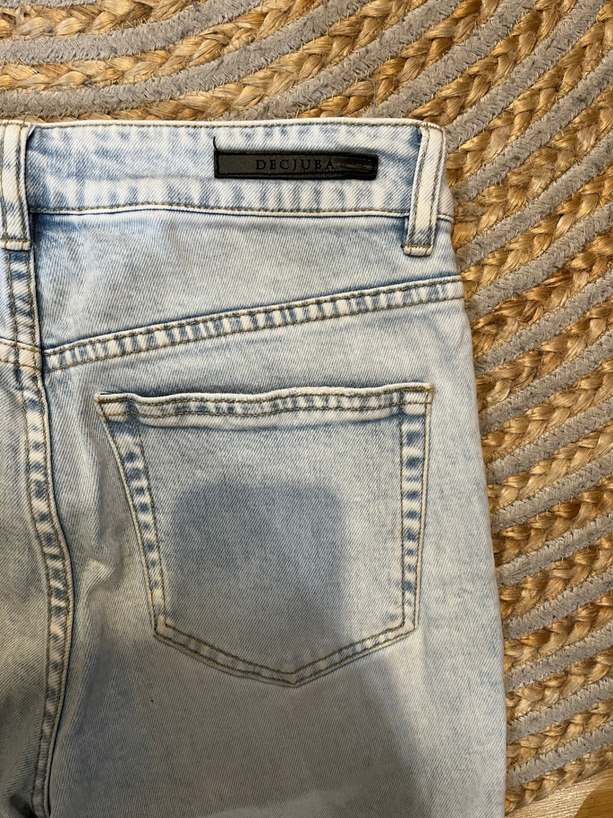 DECJUBA Pale Blue High-Rise Jeans – Size 10 | Raw Hem Denim
