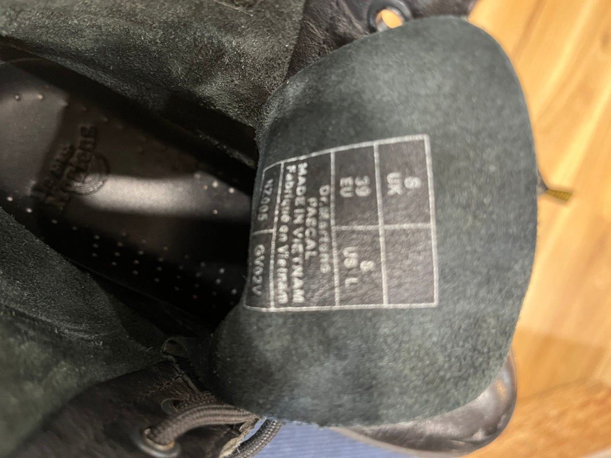Dr. Martens Black Leather Boots – EU 39