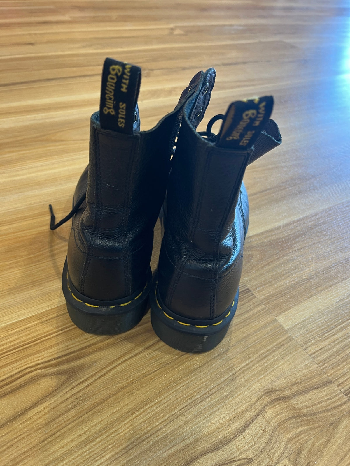 Dr. Martens Black Leather Boots – EU 39