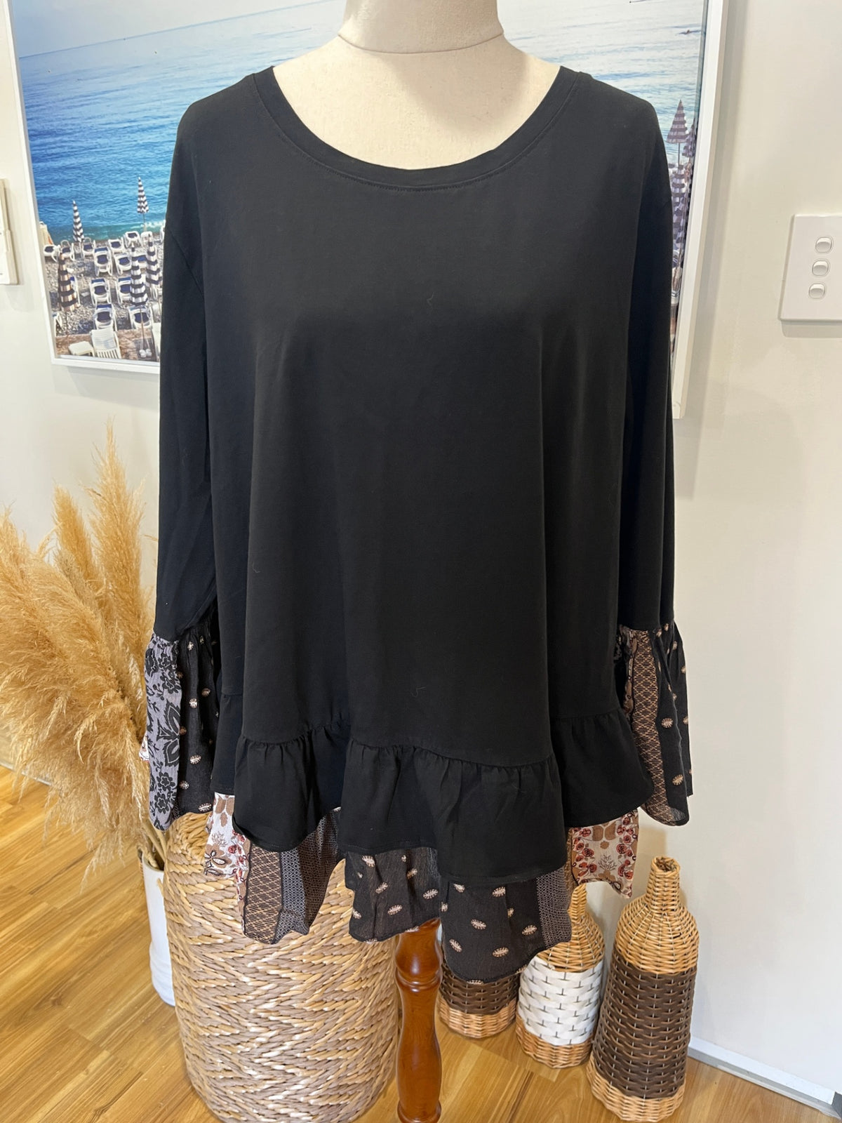 Lemon Tree Black Long Sleeve Top – Brown & Grey Trim | Size 18
