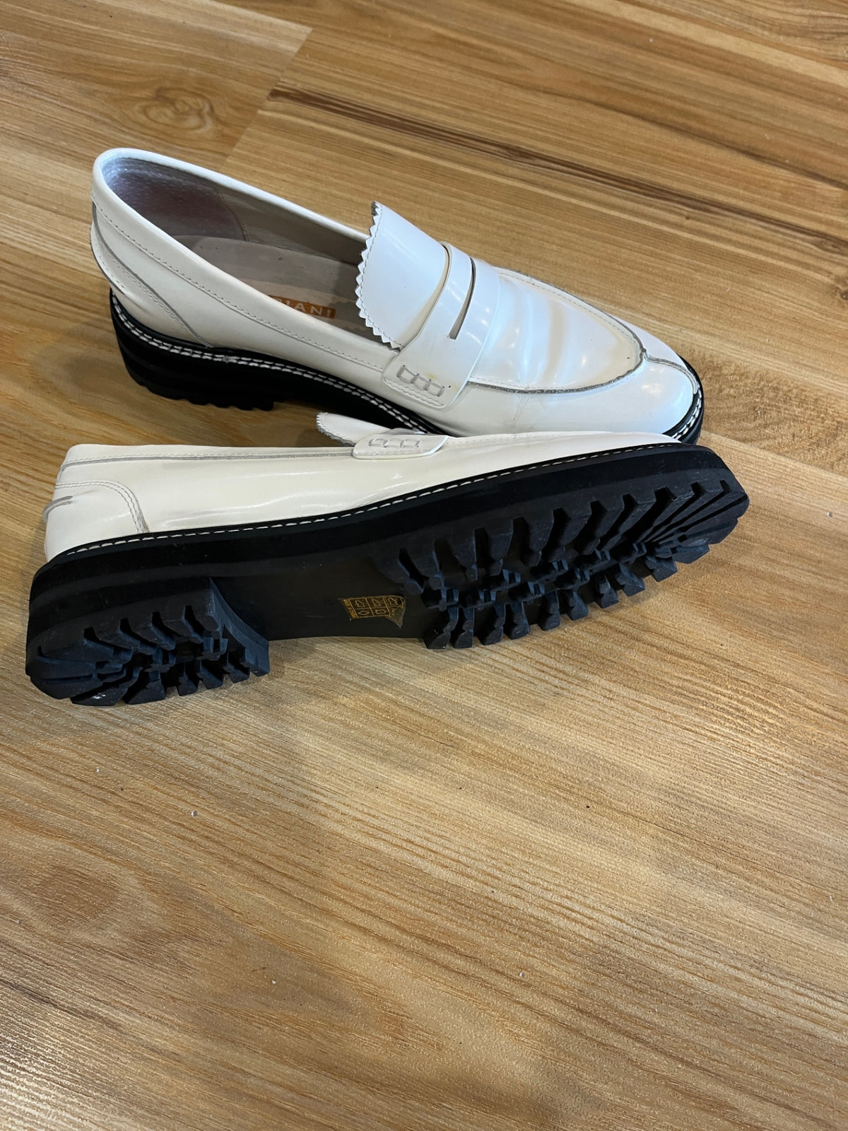 Andrea Biani London Genuine Leather White Shoes – Size 40