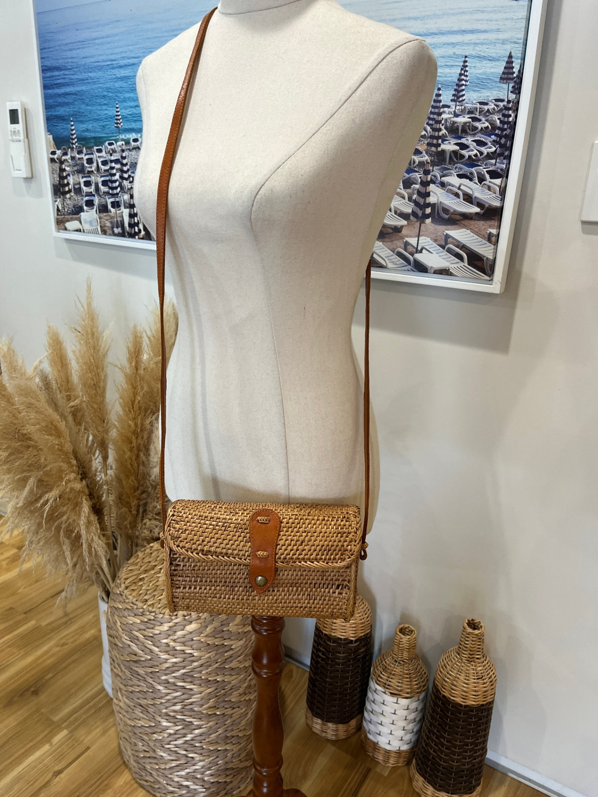 Tan Woven Crossbody Bag – Fully Lined Boho Summer Style
