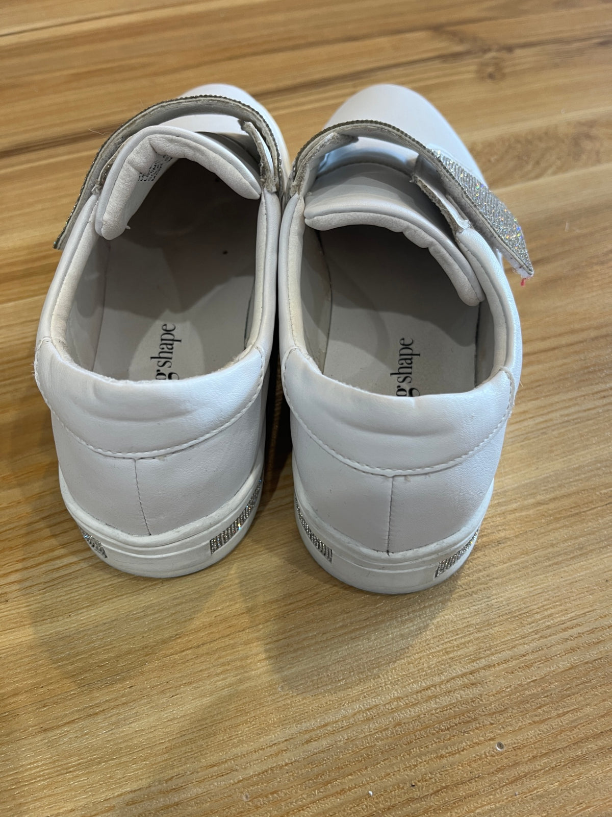 Taking Shape Shoes Strap with Velcro Closure – Size 39