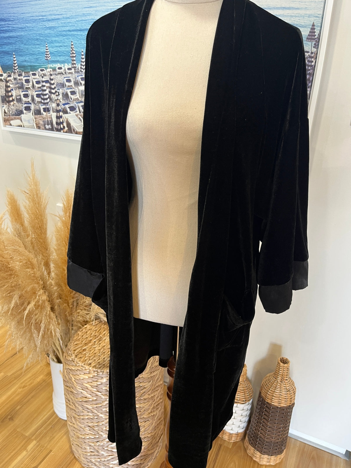 eb&ive Velvety Black Cardigan Jacket – One Size