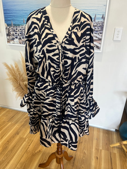 Amaya Blue & Cream Animal Print Dress Size 12 – Long Sleeve