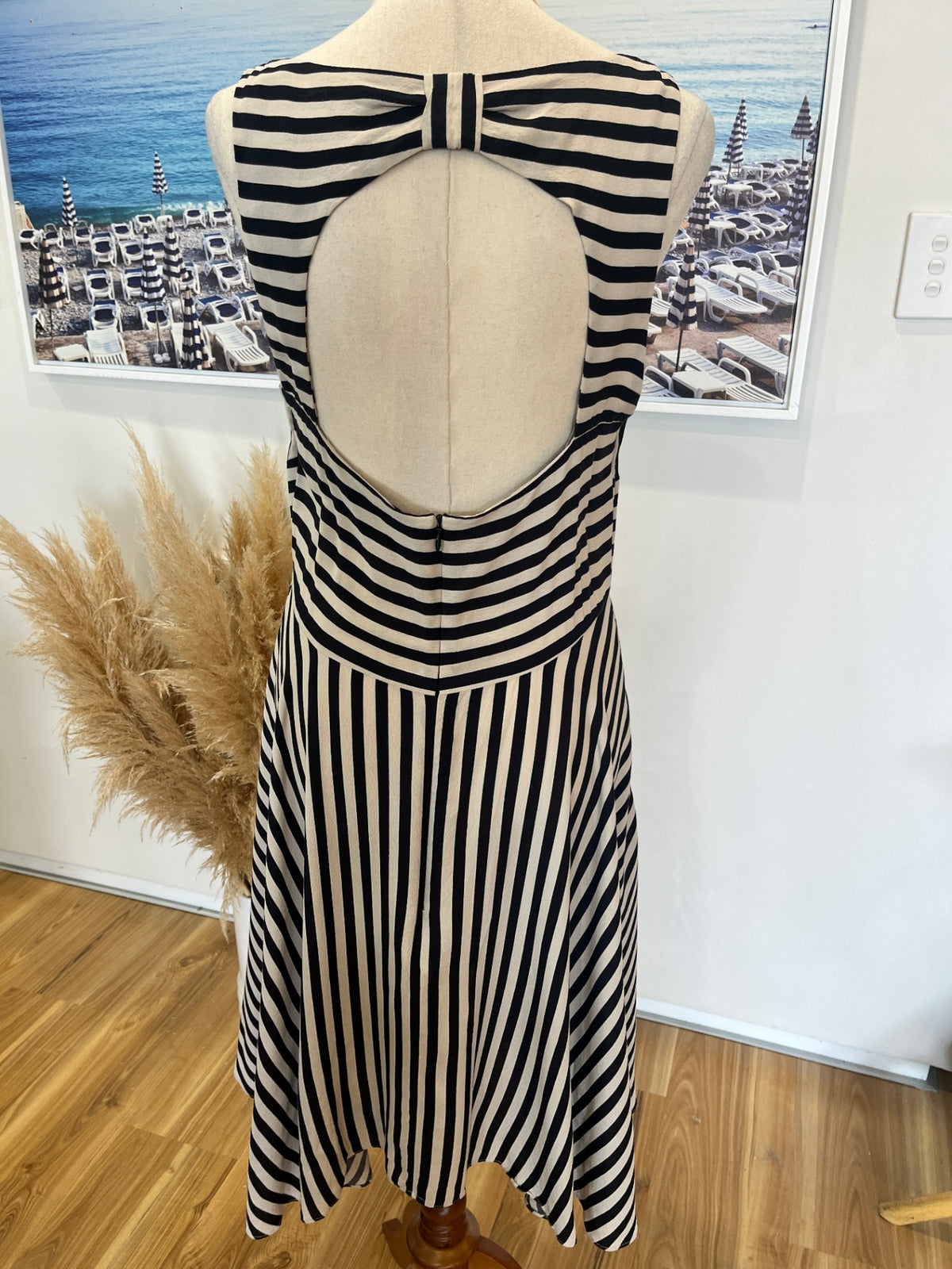 Portmans Black & Cream Striped Dress Size 12 – Cut-Out Back
