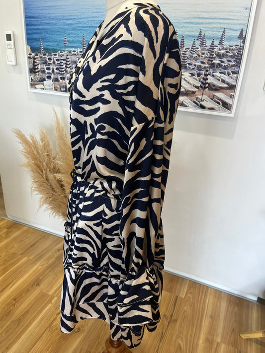 Amaya Blue & Cream Animal Print Dress Size 12 – Long Sleeve