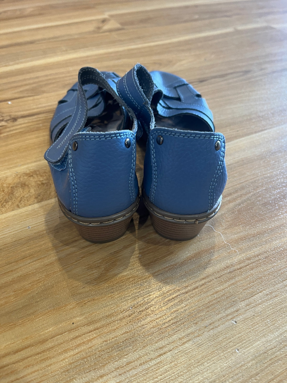 * Rivers Genuine Leather Blue Closed Toe Sandals – Size 39