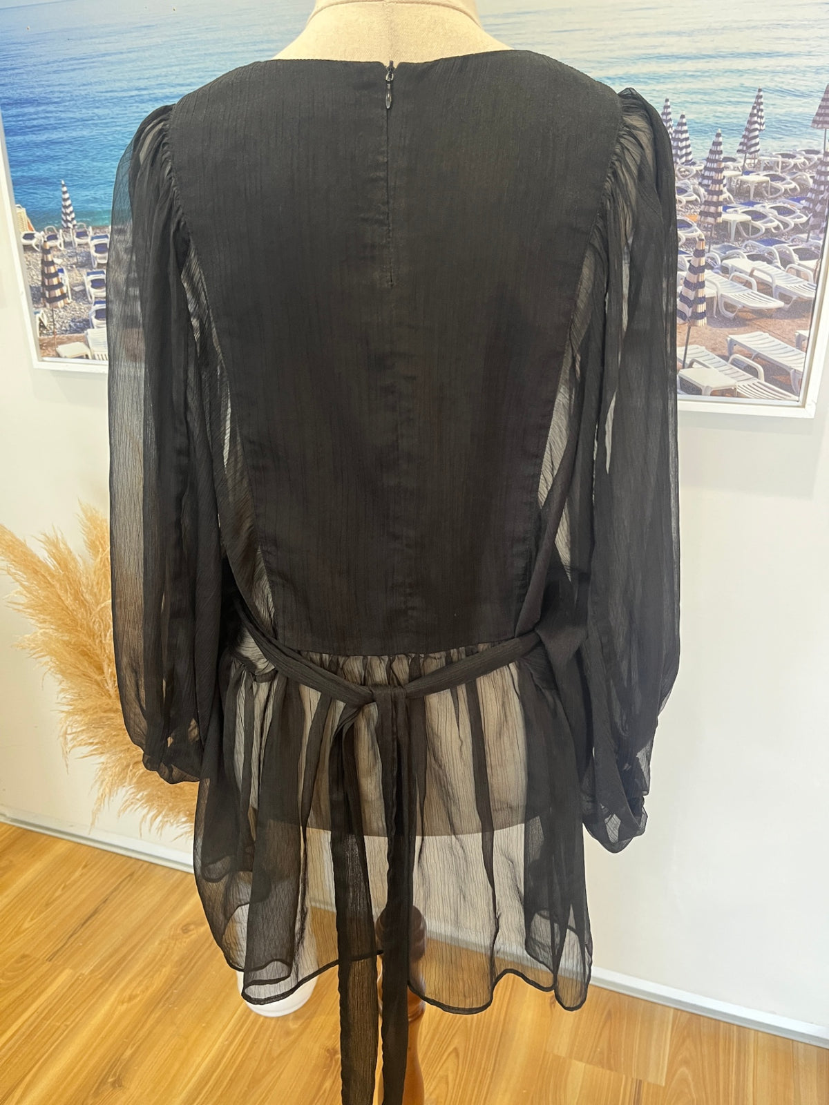 Fate + Becker Black Top Size 12 – Batwing Sleeves | Flattering Tie-Waist Style