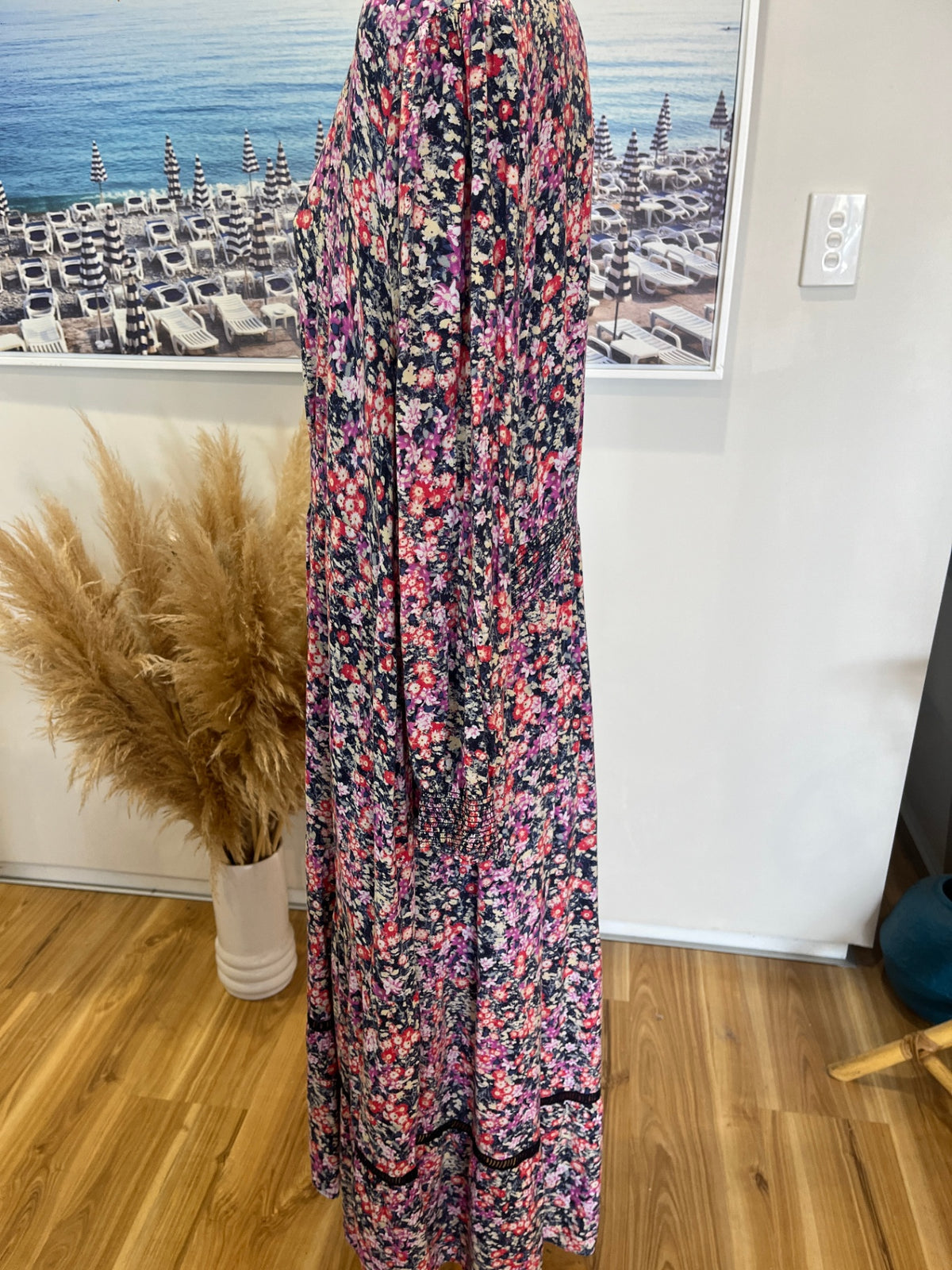 Virtuelle Floral V-Neck Dress Size 18 – Long Sleeve 