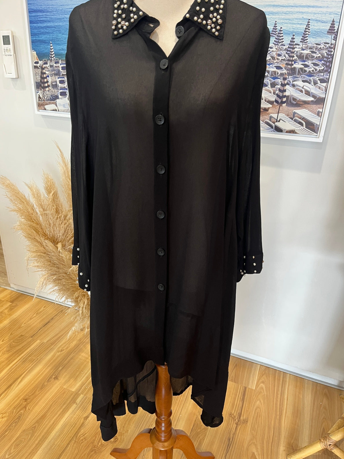 Taking Shape Black Long Sleeve Shirt – Classic Size 14