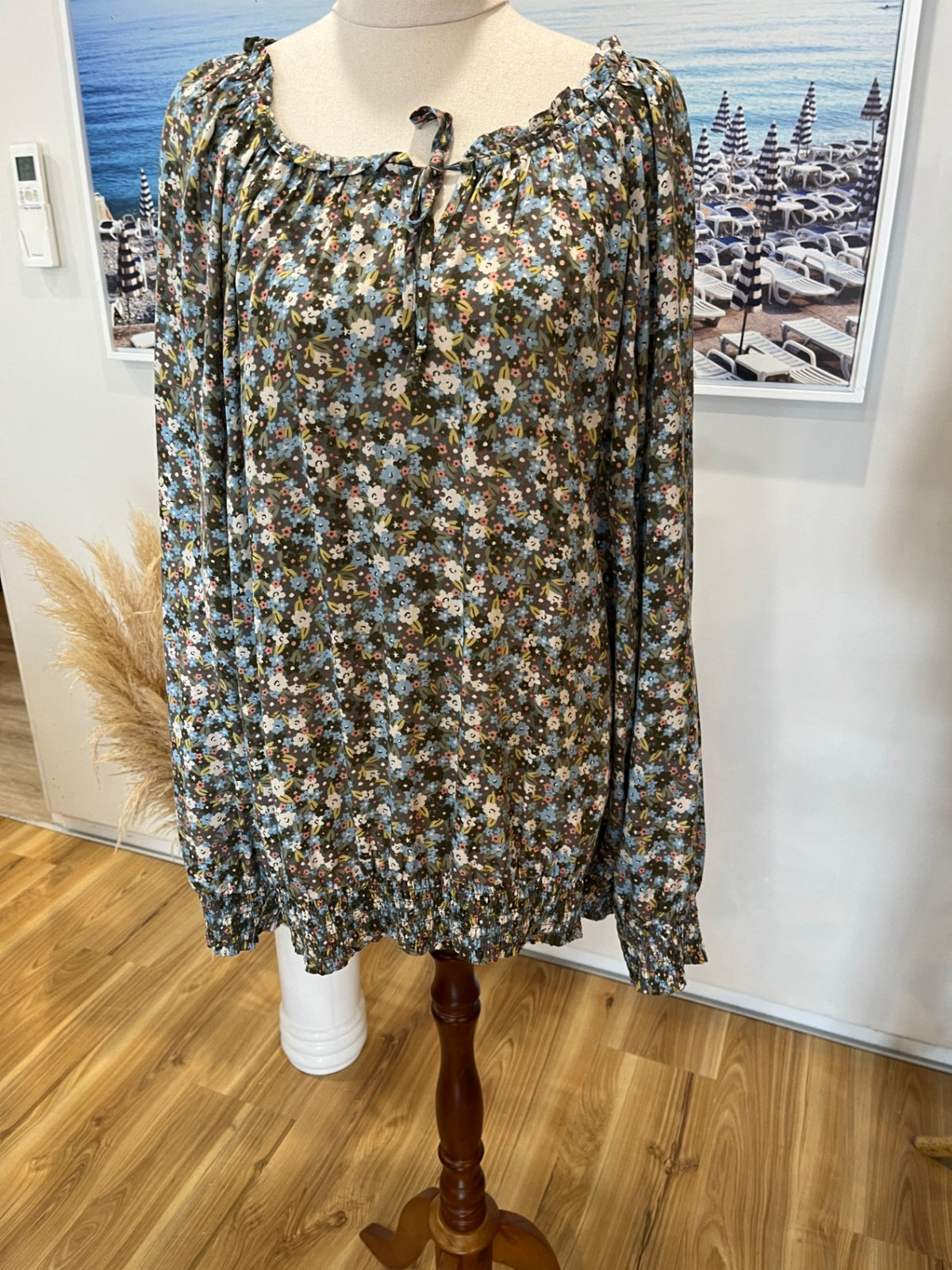 Ella J Green & Grey Floral Long Sleeve Top – Size 18 
