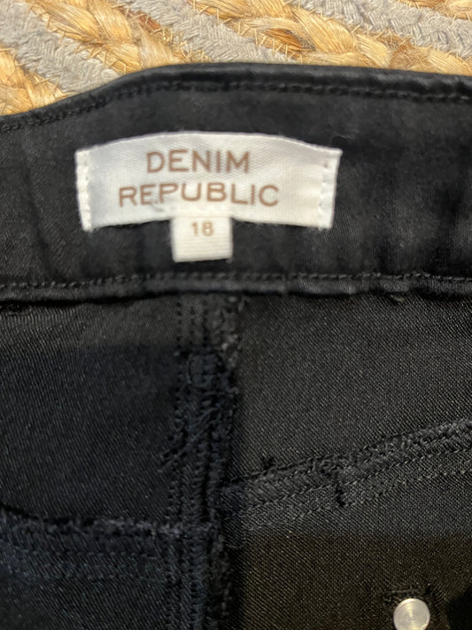 Denim Republic Black 3/4 Jeans Size 18 – Cropped Casual Denim