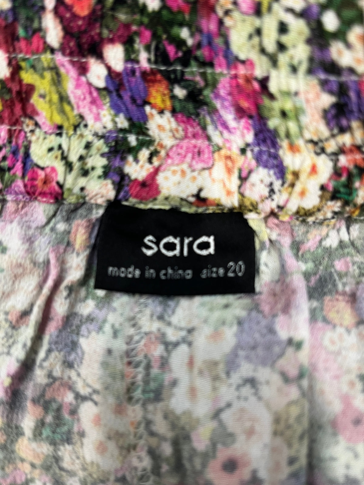 Sara Floral Tapered Pants – Small Print, Side Pockets | Size 20