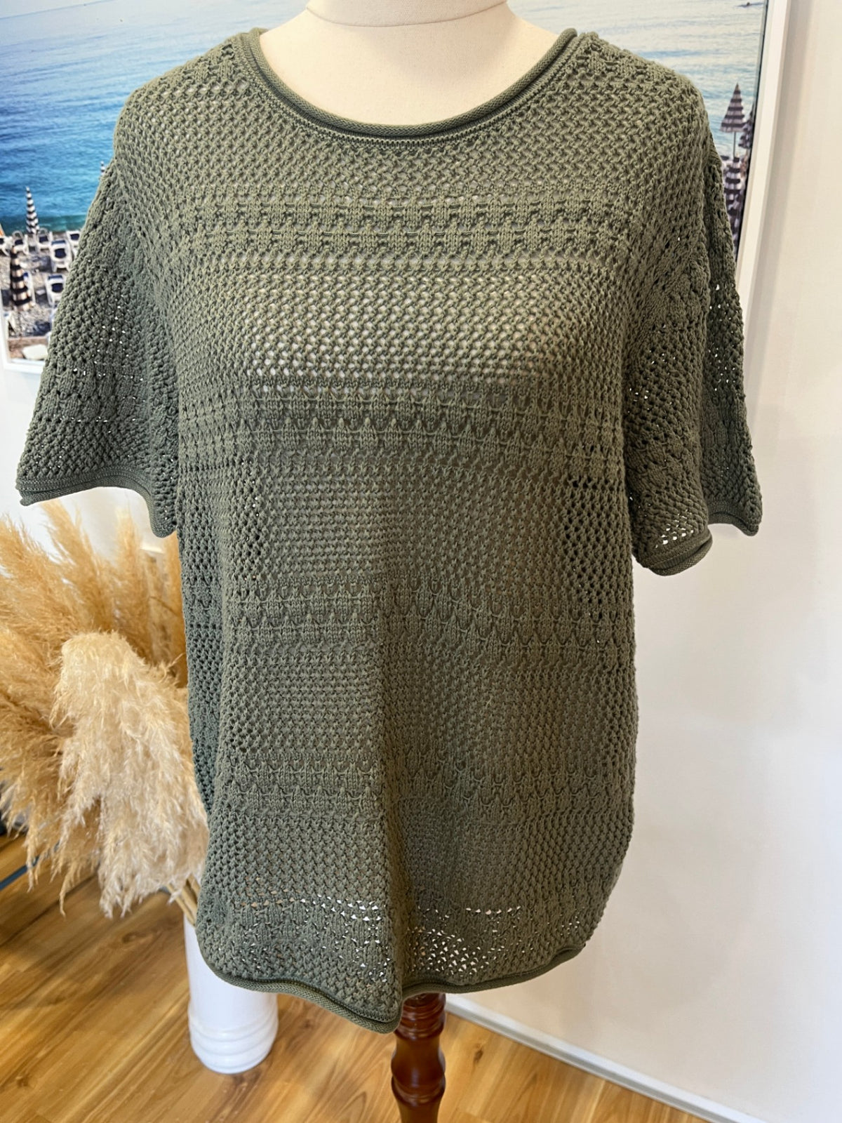 Piping Hot Knit Short Sleeve Top – Size 10 | Casual Chic