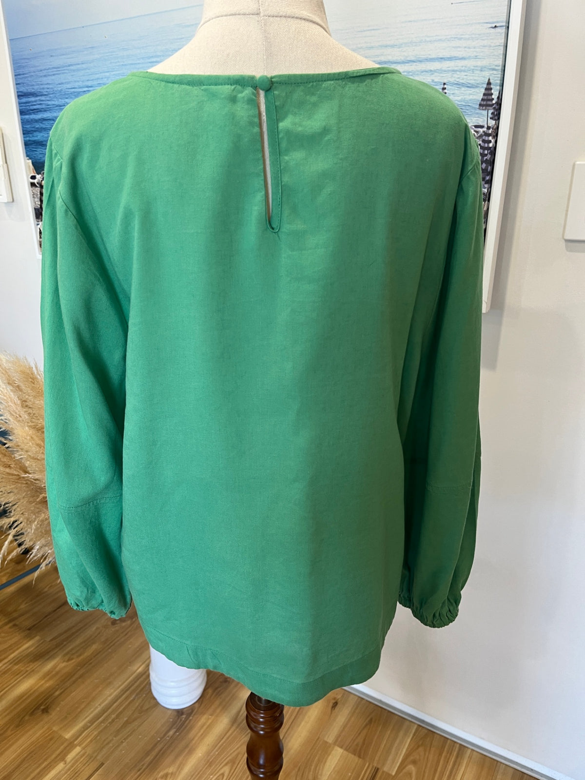 Elm Linen Blend Green Long Sleeve Top – Round Neck | Size 8       