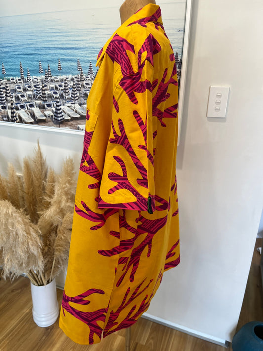 BNWT Eveni Pacific Yellow Pacific Print Shirt – Short Sleeve Collared | XXL