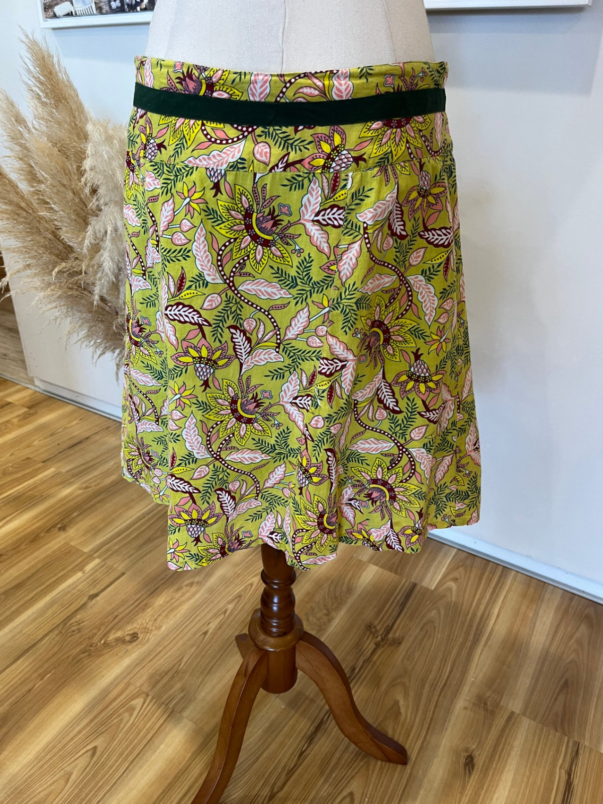 Wildflower Green Floral Ethnic Woven A-Line Skirt – Size 10